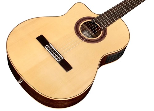 זוית נוספת Cordoba GK Studio Negra Lefty