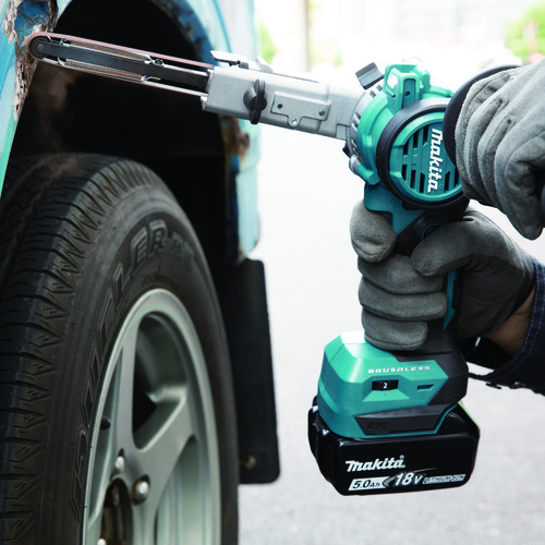 מלטשת צרה DBS180 18V מתוצרת Makita - גוף בלבד