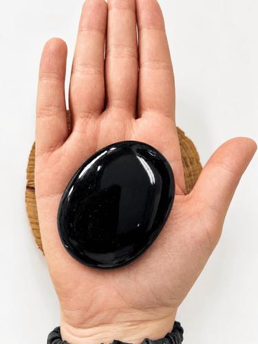 טורמלין שחורה פאלם BLACK TOURMALINE PALM (מתאימה לאחיזה ביד)