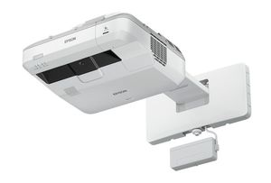 מקרן Epson EB710Ui