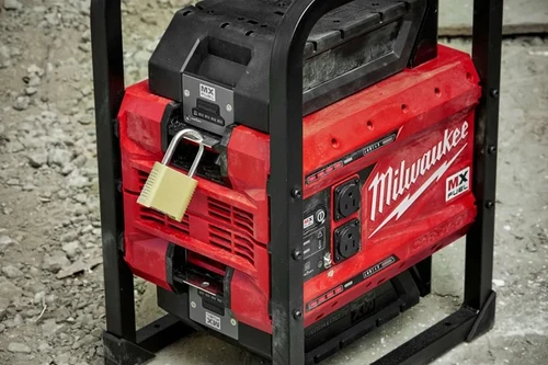 גנרטור נטען  MXFPS FUEL + שתי סוללות  Milwaukee 6AH