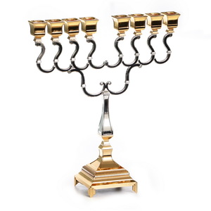 חנוכיה כסף זהב