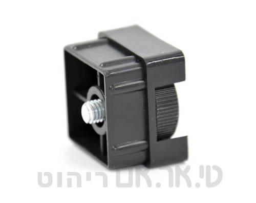 פקק עם בורג מוסתר