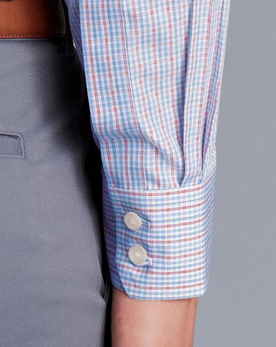 חולצה אדומה משבצת גזרת סלים  -Red non-iron fine line check cutaway slim fit shirt