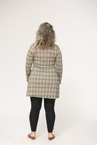 שמלת אירה שרוול plus size
