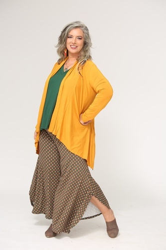 עליונית גלה Plus size
