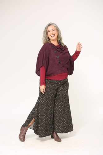 פונצ'ו קצר כפתורים plus size
