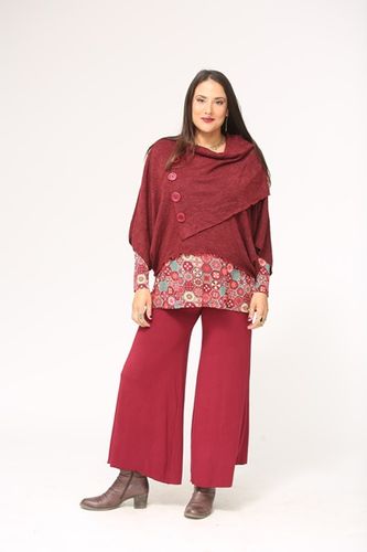 פונצ'ו קצר כפתורים plus size