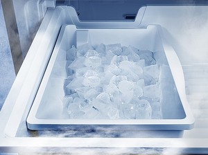 מקרר ‏מקפיא תחתון Hisense RT-102S ‏765 ‏ליטר הייסנס