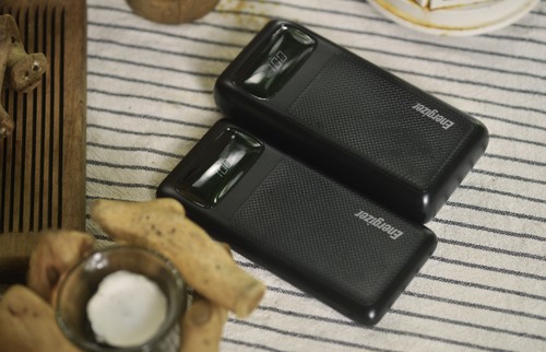 סוללת גיבוי מטען נייד 10000 מ”א 2usb
