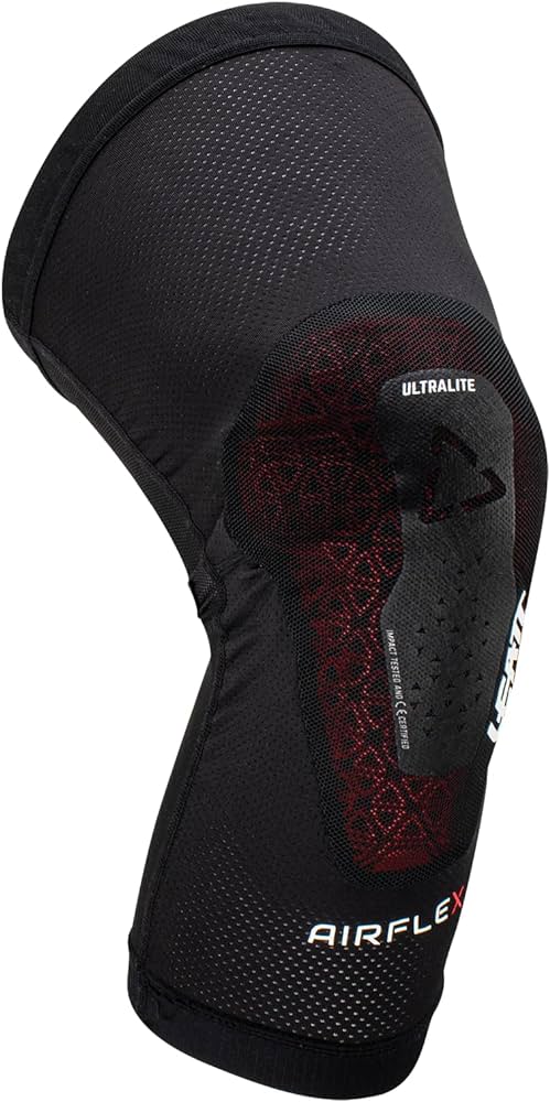 מגני ברכיים ליט אירפלקס אולטראלייט שחור - LEATT AIRFLEX ULTRALITE KNEE GUARDS