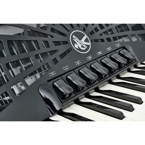 אקורדיון 80 בס Hohner Bravo III 80 Black silent key