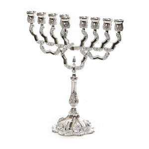 חנוכיה מוכספת שושנים 30סמ