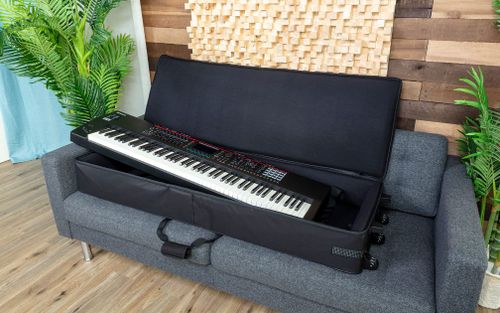 זוית נוספת Roland SC-G88W3 Keyboard Soft Case