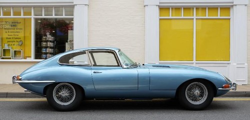 מגש פינוק מהודר מכוניות קלאסיות Classic Cars