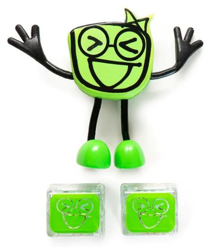 חברים זוהרים באמבטיה - שתי קוביות זוהרות במים ובובת חבר פיפה Pippa