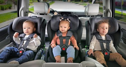 כיסא בטיחות צר פופלר קליק טייט Poplar ClickTight עם בד SafeWash ללא כימיכלים - שחור/כחול Cobalt Onyx