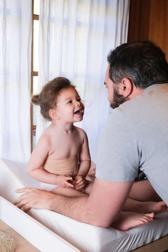 משטח החתלה מונע ריפלוקס