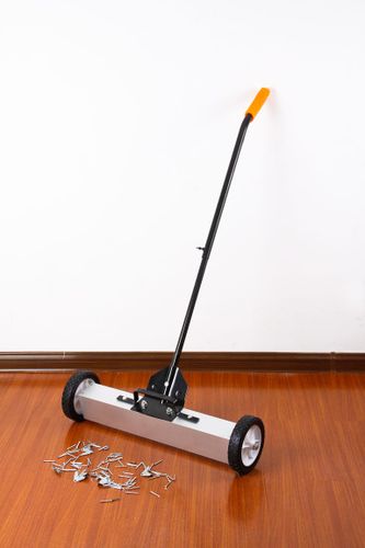 מטאטא מגנטי לברגים MAG-112024 רוחב 60.90 ס