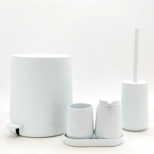 סט אמבטיה לבן מט 5 חלקים Nordic Plus מתוך קולקציית סט אמבטיה + Nordic (צילום חומר הגלם) - שילוב מושלם בין נוחות שימוש יומיומית לסטייל נקי