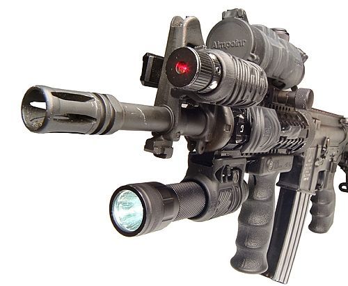 פנס יראור לחיילים עם מתאם לנשק FAB +פנס עוצמתי 800 לומינס NATUREHIKE
