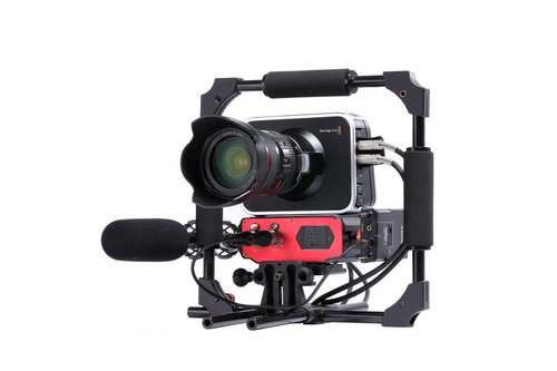 גריפ סאונד Saramonic BMCC-A01 2-Channel XLR Audio Adapter למצלמת Blackmagic