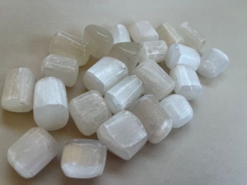 הסלנייט של מיכל, SELENITE - לפתיחת יכולת החלימה והתקשור
