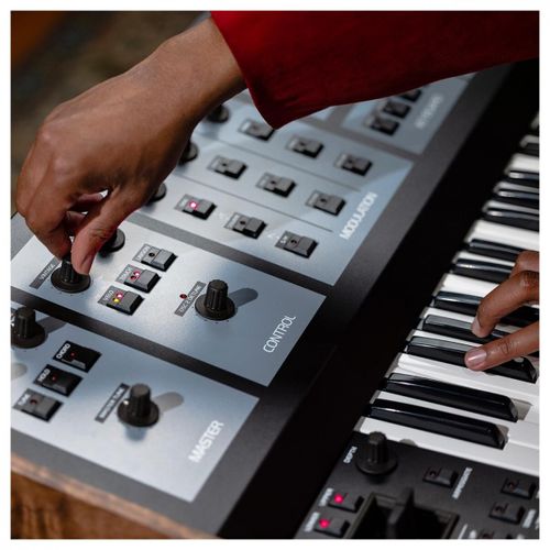 OBERHEIM OB-X8 Keyboard