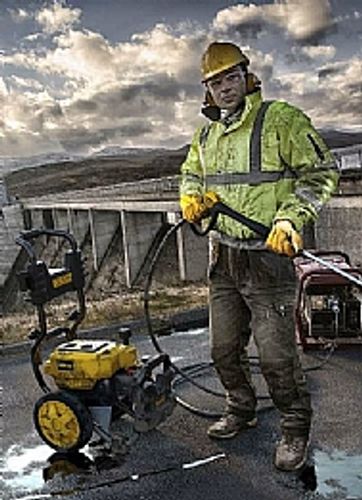 מכונת שטיפה DEWALT דגם DXPW004E