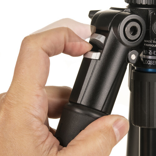 Slik Pro AL-324-3W חצובת אלומיניוםעם ראש 3-כיווני Arca