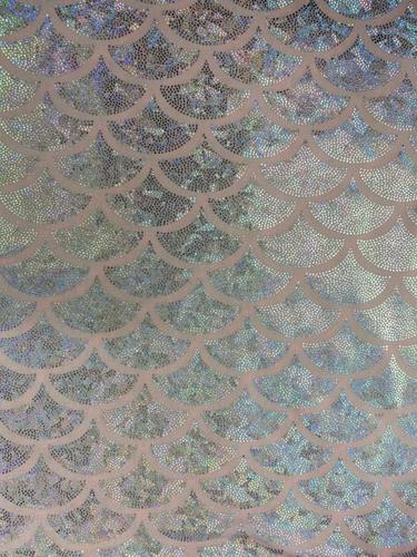 למה לייקרה קסקסים גדולים ורוד בהיר