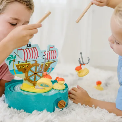 כיף בפארק השעשועים: משחק דייג תפוס ת'ברווז