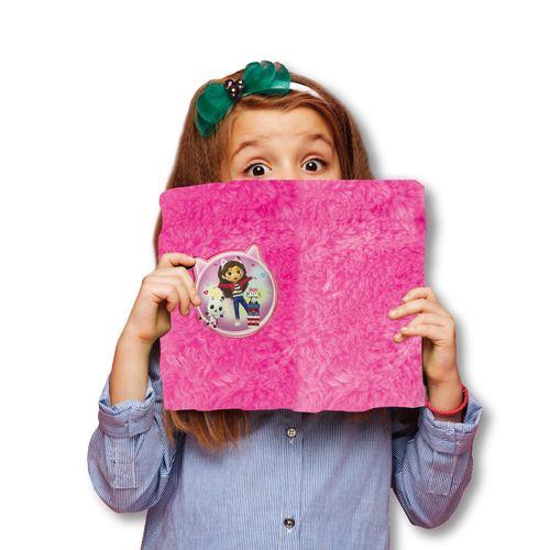 יומן / ספר זכרונות 80 עמודים פרוותי בית הבובות של גבי עם עט ו 35 מדבקות 