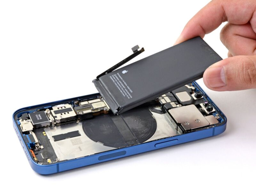 ‏החלפת סוללה Apple iPhone 14 Plus אפל