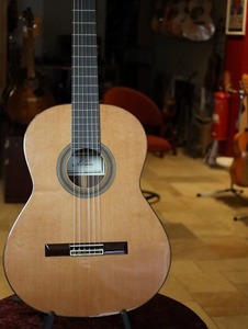 גיטרה קלאסית איכותית מעץ מלא Altamira N500 All Solid