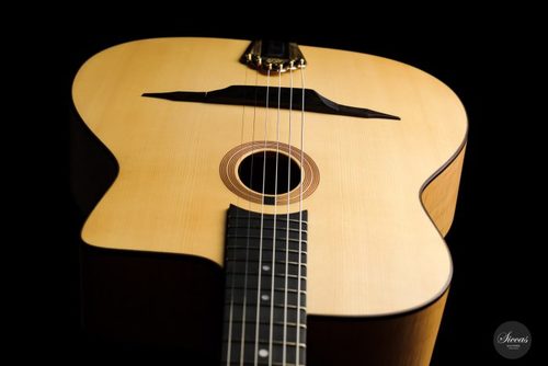 גיטרה אקוסטית עם ארגז יוקרתי ALTAMIRA Selmer-Maccaferri Gypsy Jazz M