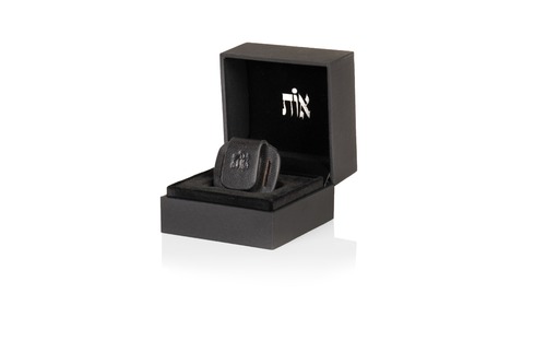 אות - אוחז תפילין
