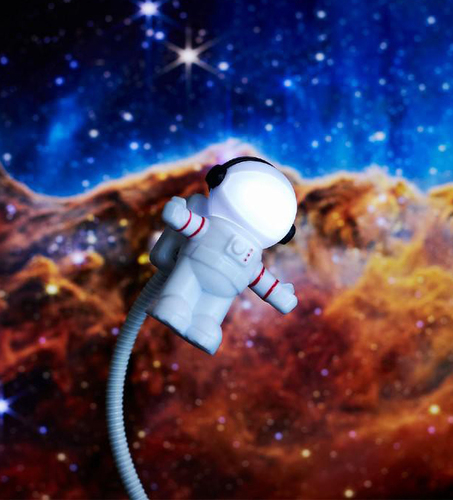 מנורת USB איש חלל Starman