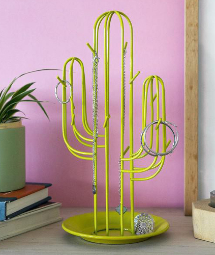 מעמד תכשיטים קקטוס גדול Cactus