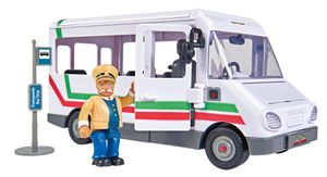 האוטובוס של טרבור הנהג עם גג נפתח, מכסה מנוע נפתח ועולה בלהבות ותמרורי דרך