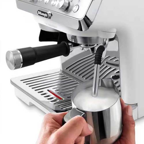 מכונת אספרסו ידנית Delonghi EC9155YE LA Specialista לבן דלונגי - אופציה לאיסוף עצמי 