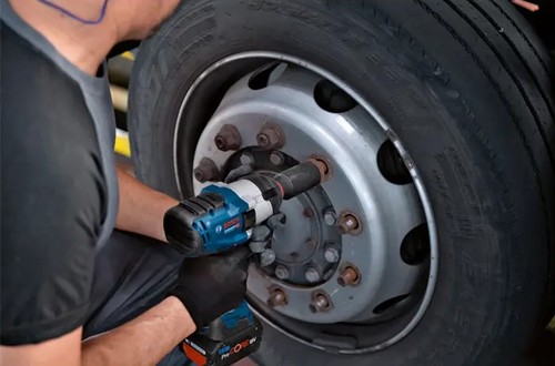 גוף מפתח רטיטה 1/2 נטען בראשלס BOSCH GDS 18V-1000 EC