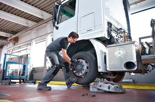 גוף מפתח רטיטה 1/2 נטען בראשלס BOSCH GDS 18V-1000 EC