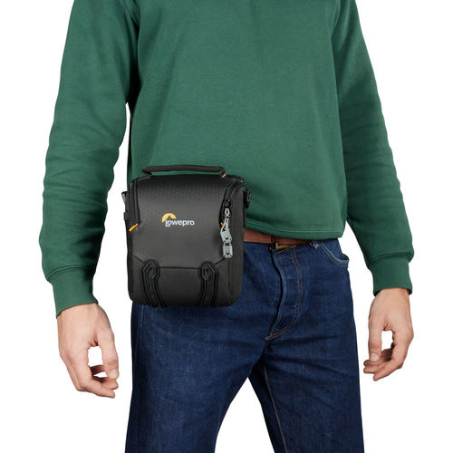 תיק כתף Lowepro Adventura SH 120 III