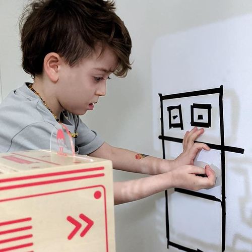 גרפיטייפ – מקרן יצירה מדבקות קיר