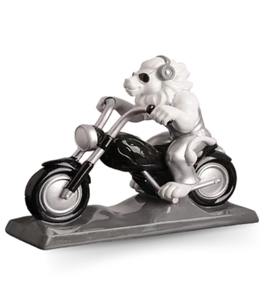 פסל להקת האריות - אריה אופנוען The Biker