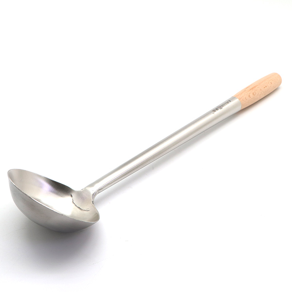 א מצקת  נירוסטה 13.5 ס"מ ידית אחת   YC.2018-9-193