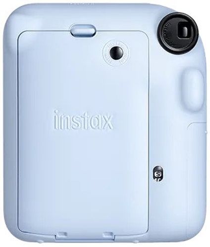 קיט מצלמת פיתוח מיידי Fuji Instax Mini 12 + דפים + מעמד עץ + שרשרת תליה + בלוק מגנטי