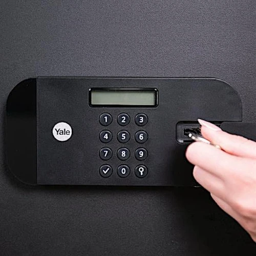 כספת דיגיטלית 17 ק''ג | High Security - yale מקט 90102495 -03
