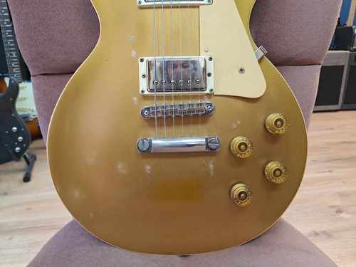 GIBSON Les Paul Standard Gold Top 1982